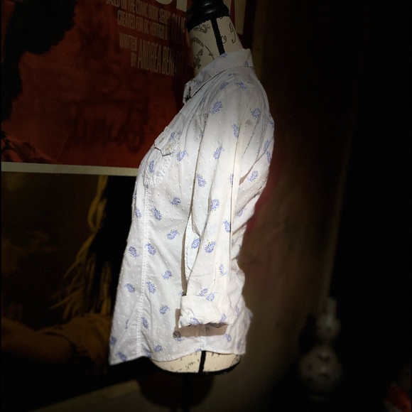 Bob Timberlake from Bass pro shop. Designed for outdoor with a great feel/look - Picture 9 of 11